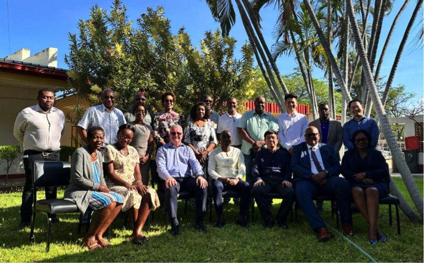 樂天使資源拜會納米比亞政府四部門及楚梅布市領導